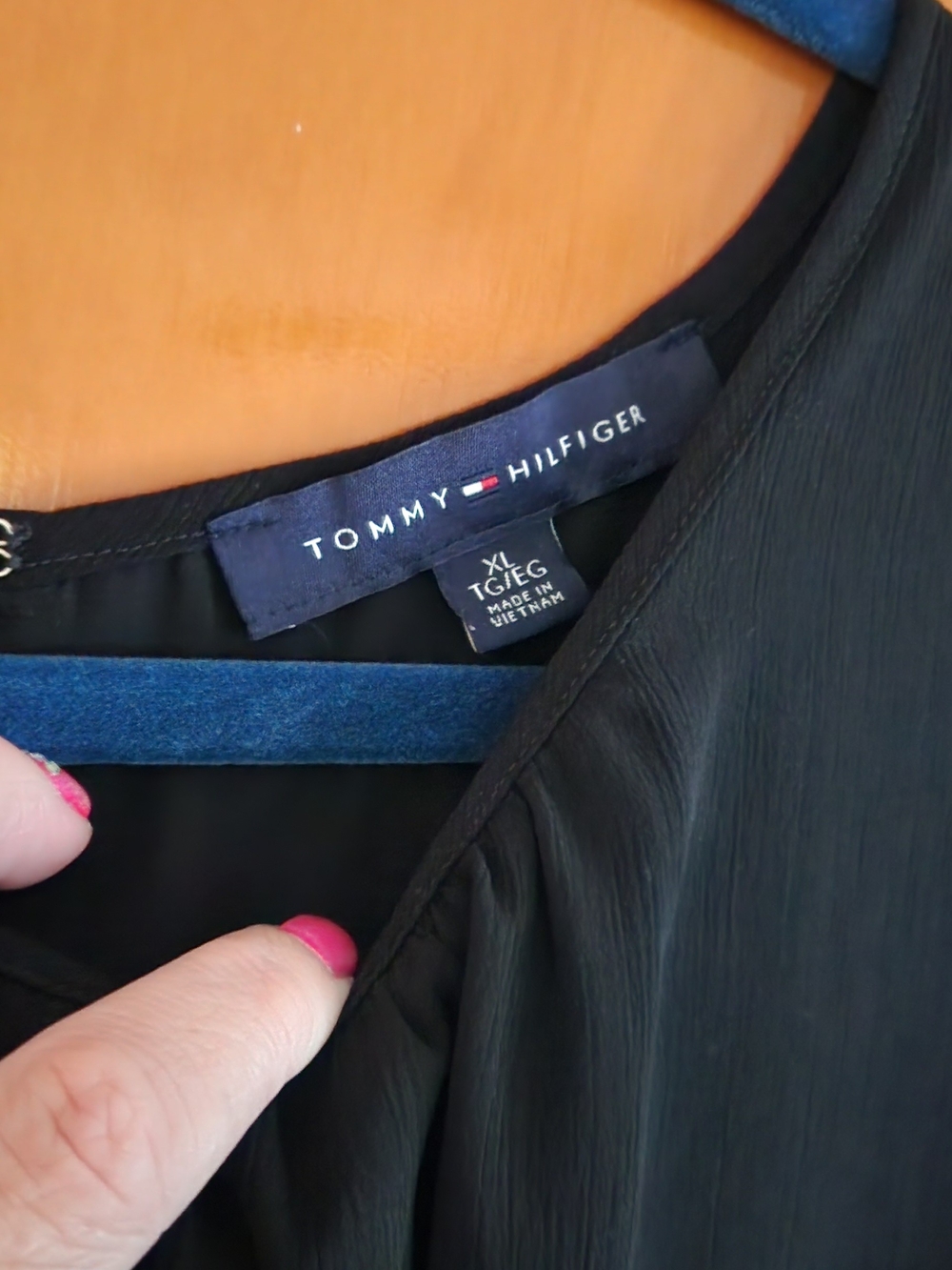 Tommy Hilfiger Green and Black Long-Sleeve Blouson Tops - Picture 2 of 3